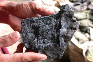 EU preparing 16th package of sanctions: why should there be chromite that is being delivered to military plants of the Russian Federation through Dutch entities?