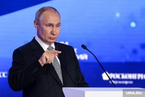 Почему Путина невозможно арестовать по ордеру от Международного криминального суда