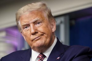 Базікати чи справи робити: Трамп відмовився від участі в президентських дебатах, щоб його не замінили на іншого