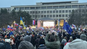 Протести в Словаччині: чому тисячі людей виходять на вулиці проти Фіцо?